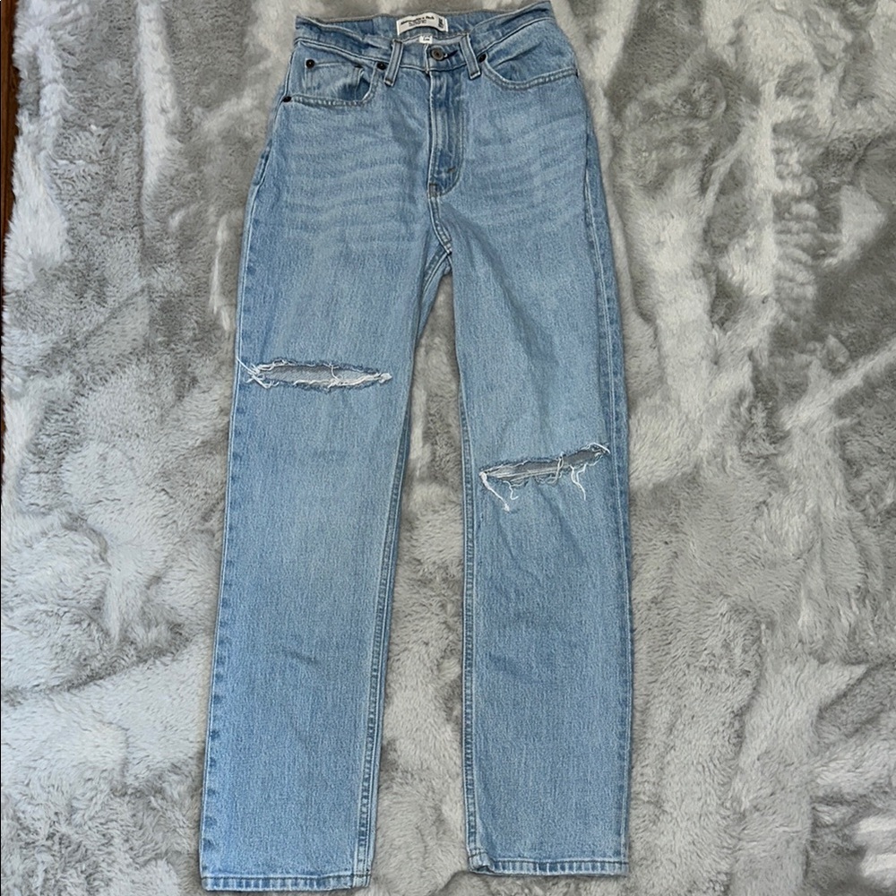 Ambercrombie & Fitch the 90’s straight jeans size 00